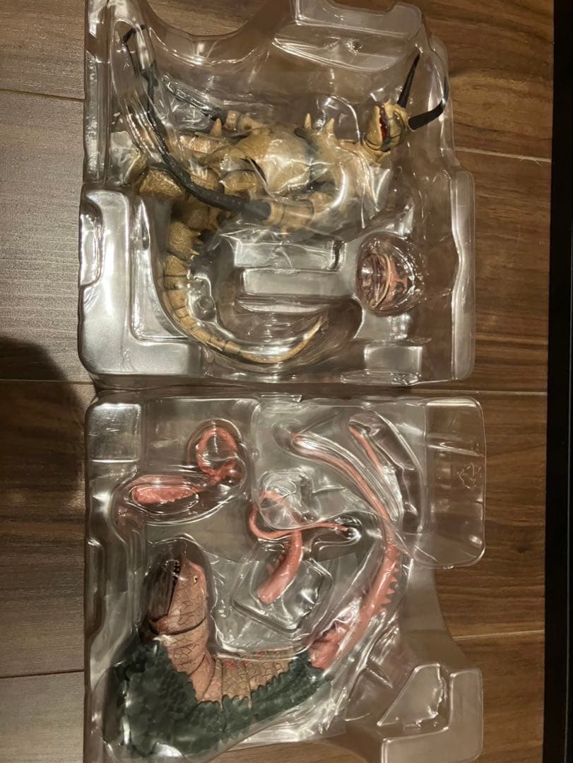 SHフィギュアーツ ツインテール グドン セット ウルトラマン｜SH