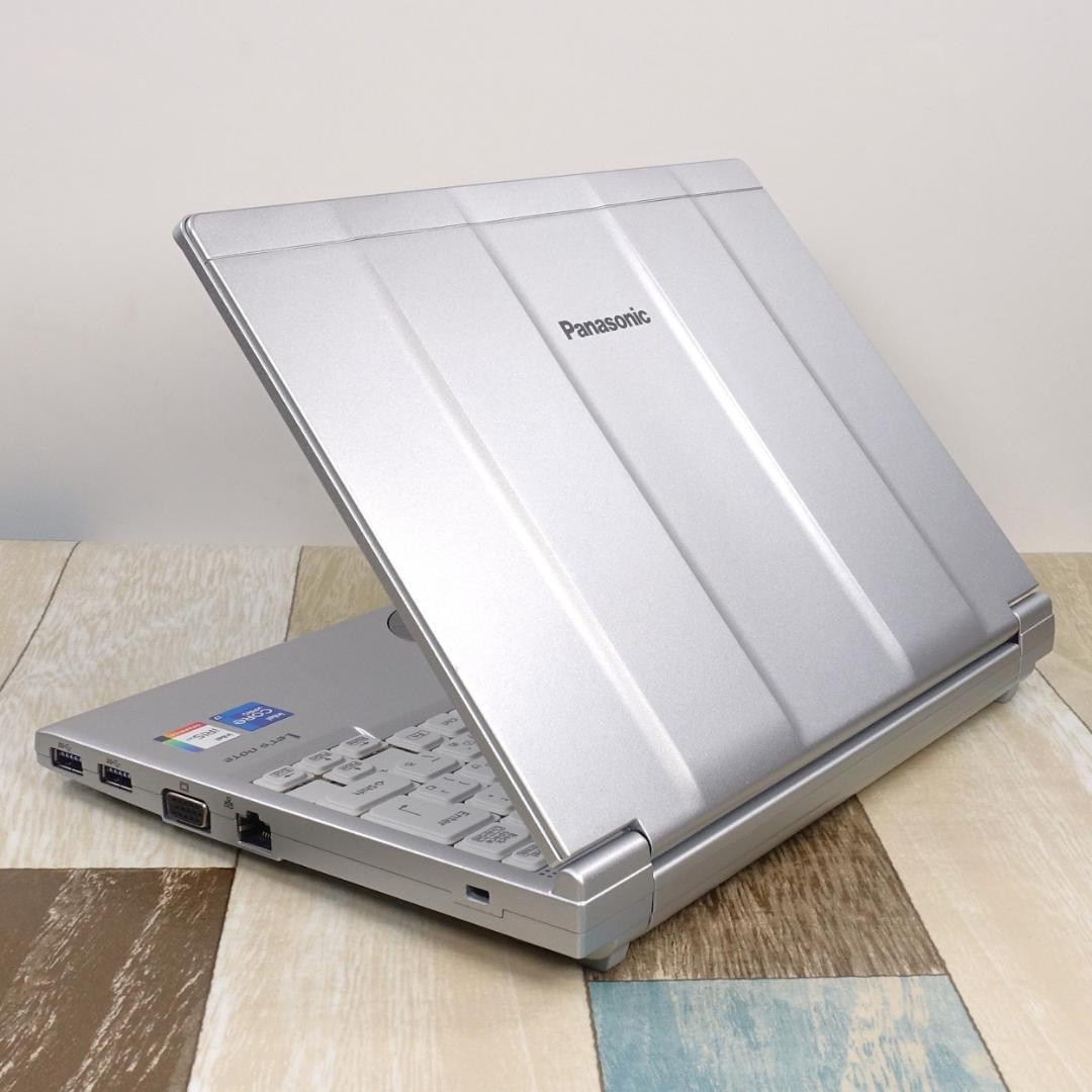 極美品のバリ速モバイル✨11世代コアi7に超高速