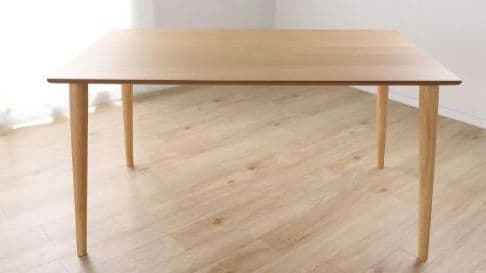 島忠 天然木 オーク ダイニングテーブル　幅135×奥行80×高71cm