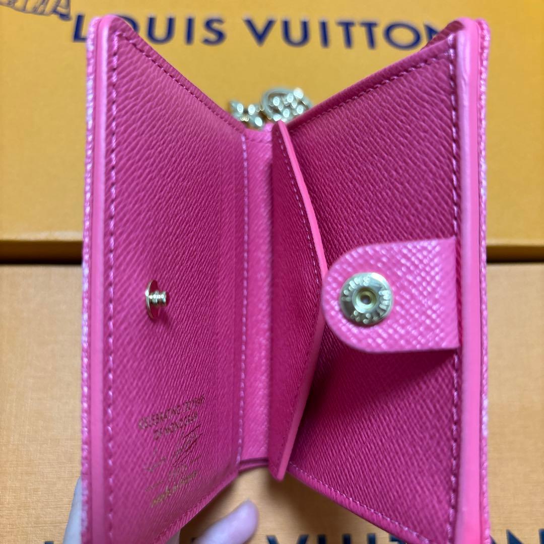 LOUIS VUITTON ポケットウォレット・LV チャーム