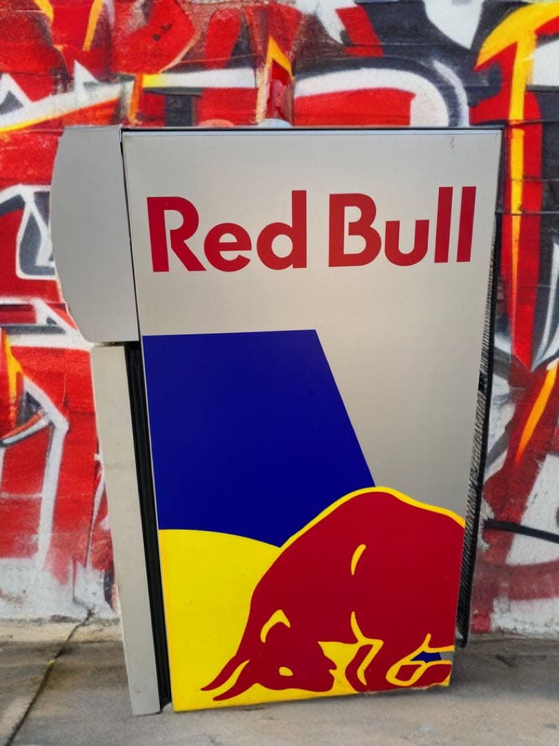 Red Bull レッドブル　冷蔵庫 11/25まで