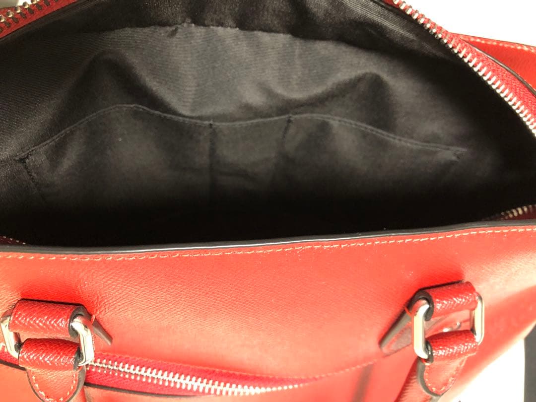 COACH レッド トートバッグ 外ポケット付き
