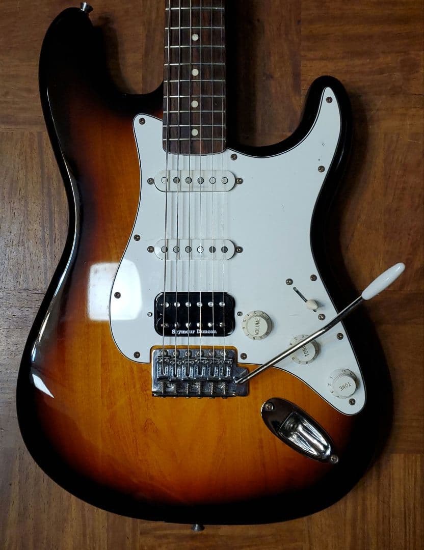 スクワイヤーストラトSquier 上位機種 ヴィンテージモディファイ