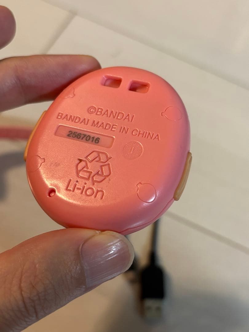 Tamagotchi smart たまごっちスマート コーラルピンク B98918