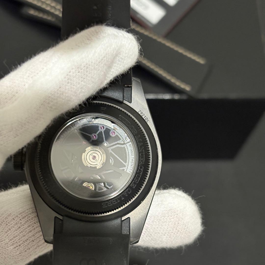 TUDOR チューダー ブラックベイ セラミック