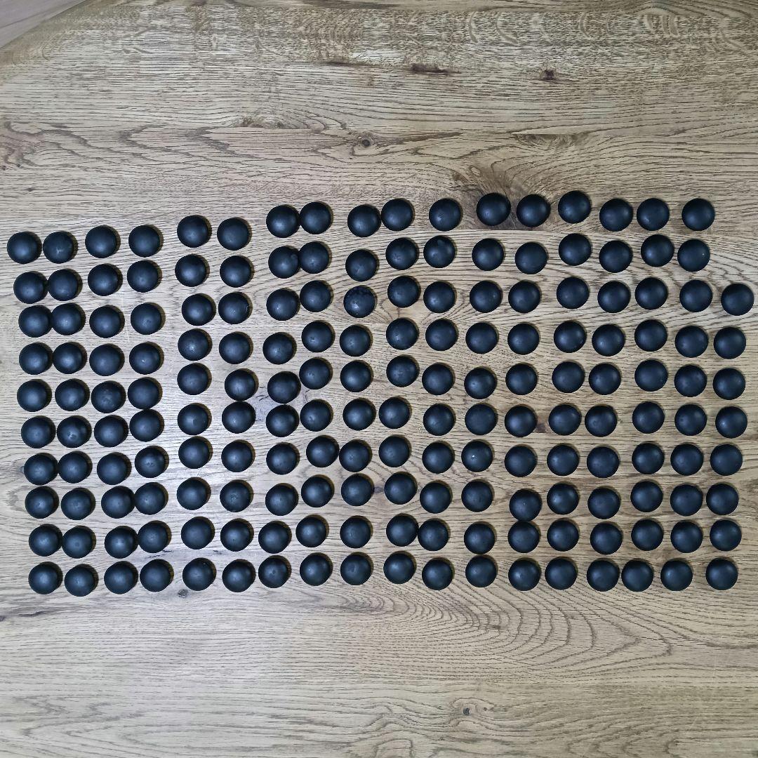 蛤碁石 179個 黒石 178個　36号程度