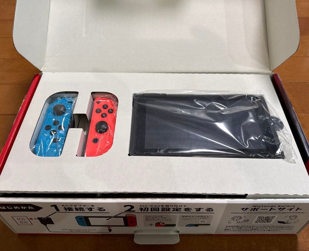 Nintendo Switch本体 Joy-Con ネオンブルー/ ネオンレッド
