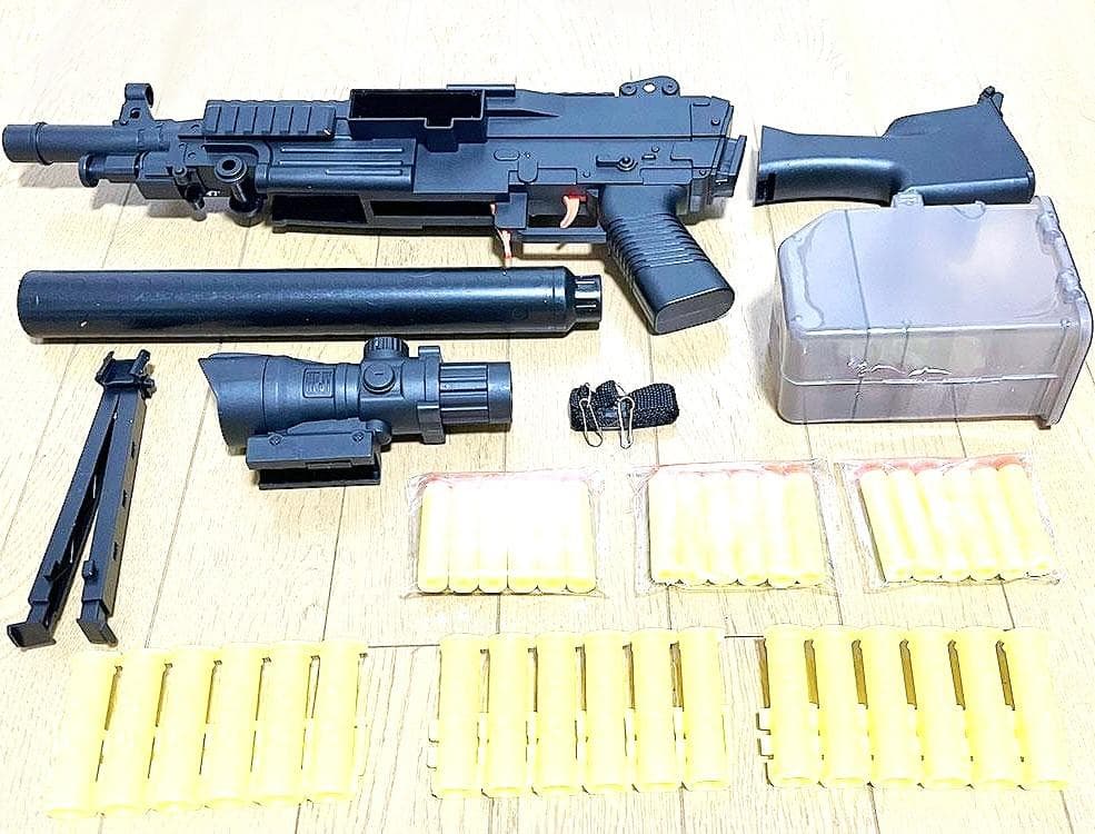 ドラムM18マシンガン(トイガン)　ライフル排莢ボルトアクション　スポンジ吸盤弾