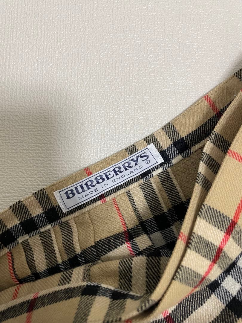 チェック柄プリーツスカート サイドバックル付き BURBERRY