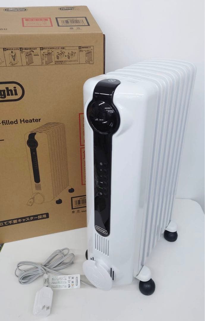 Delonghi デロンギ オイルヒーター JR0812　暖房 安全 １０畳 Amazon | DeLonghi デロンギ オイルヒーター トップハンガー付き 8～10