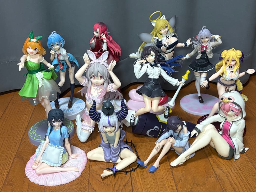 まとめ売り12体】美少女フィギュア まとめ売り12体 箱無し - メルカリ