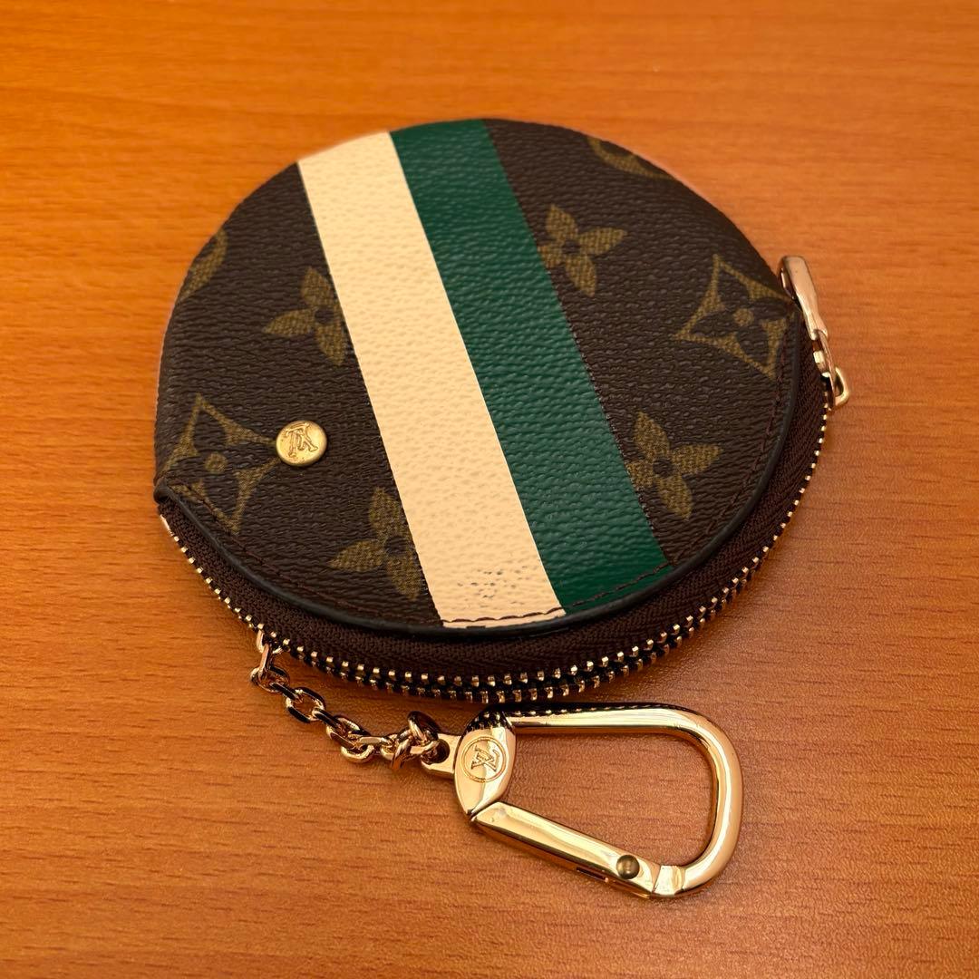 モノグラムケース