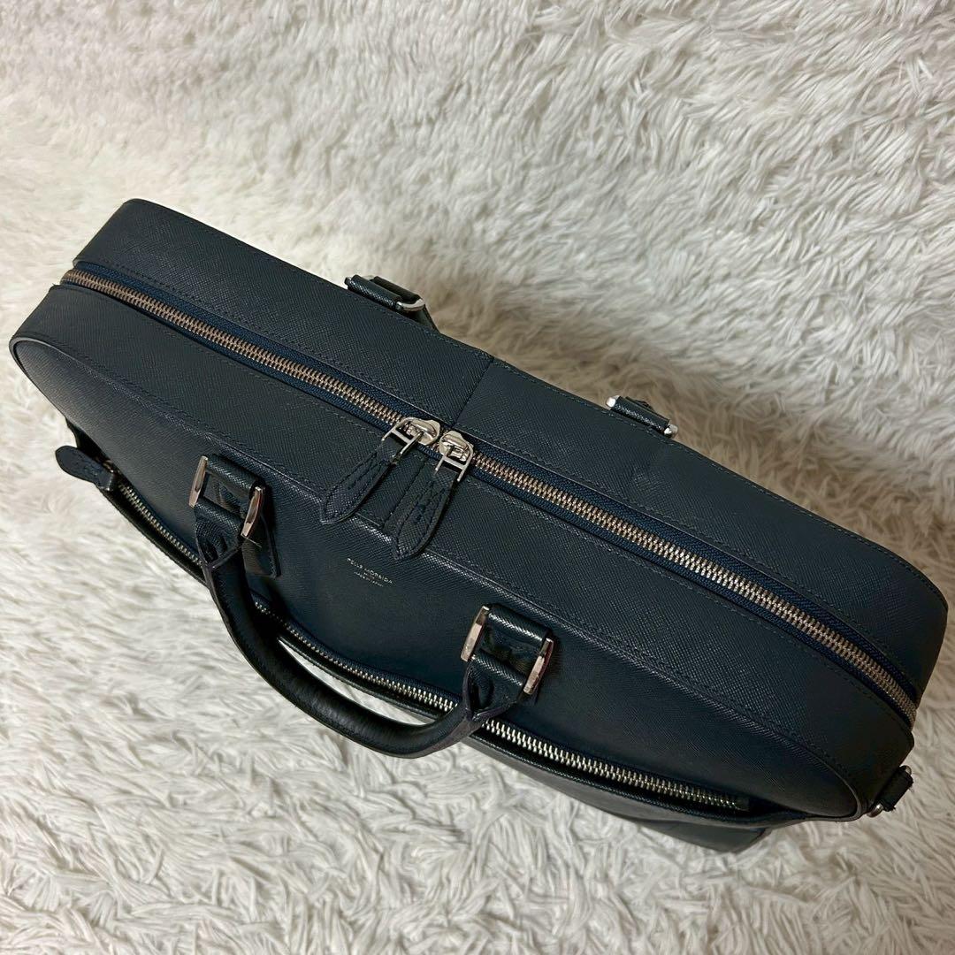 ペッレモルビダ キャピターノ ブリーフケース　ビジネスバッグ