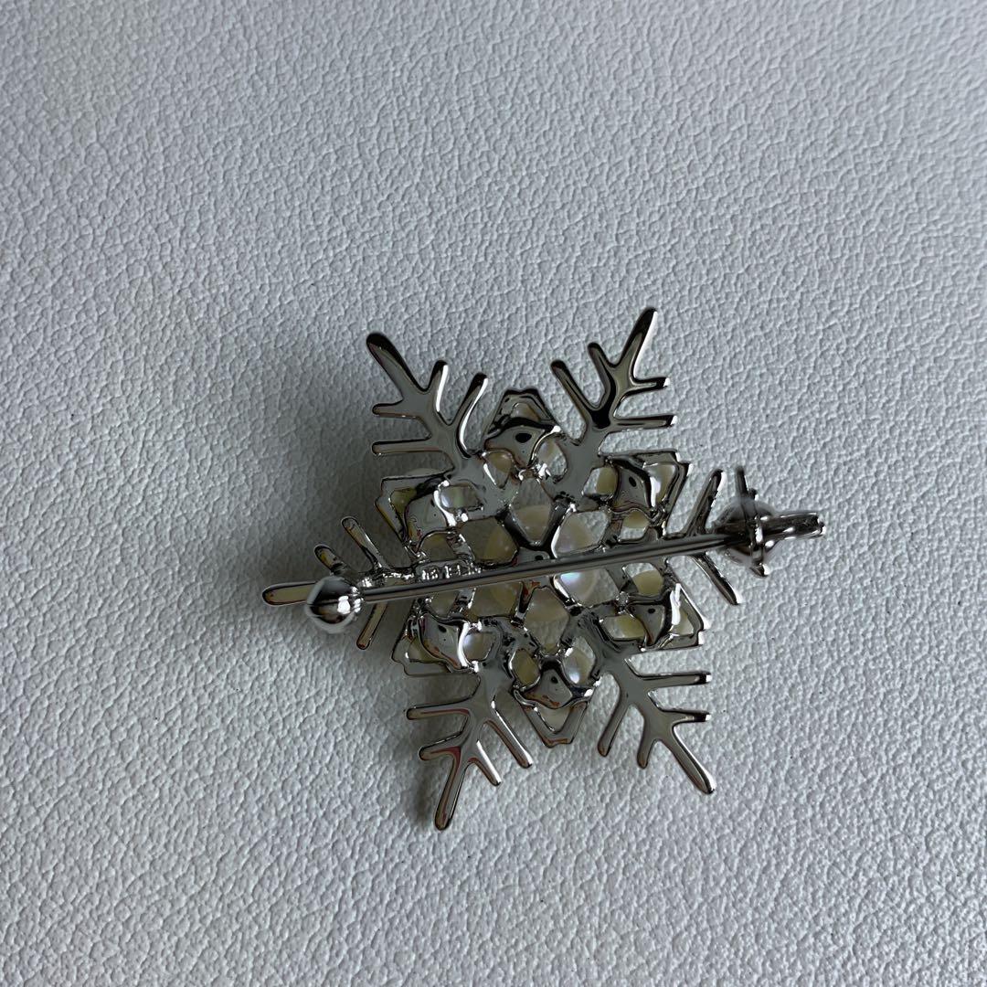 X240 ミキモト MIKIMOTO 雪の結晶 パール ブローチ シルバー