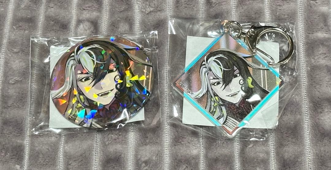 FGO ホテルカルデア 蘆屋道満 オーロラアクキー ホログラム缶バッジ