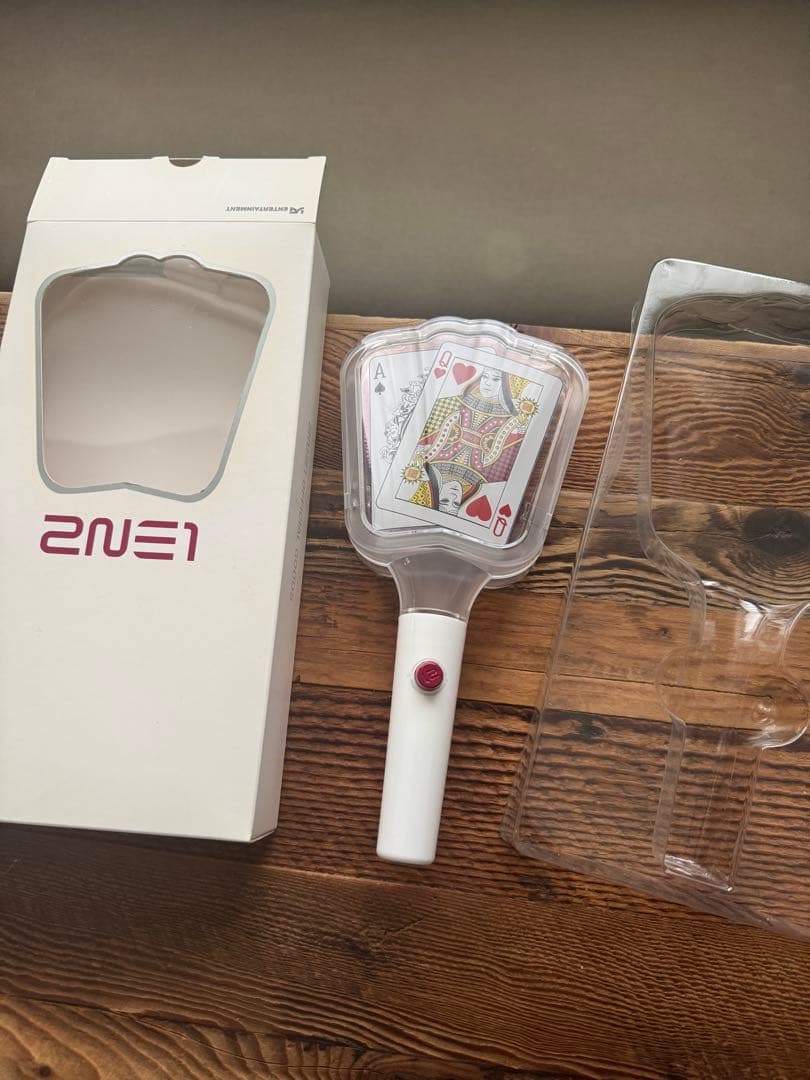 2NE1 ペンライト トランプ 初代 公式 ジャンク品