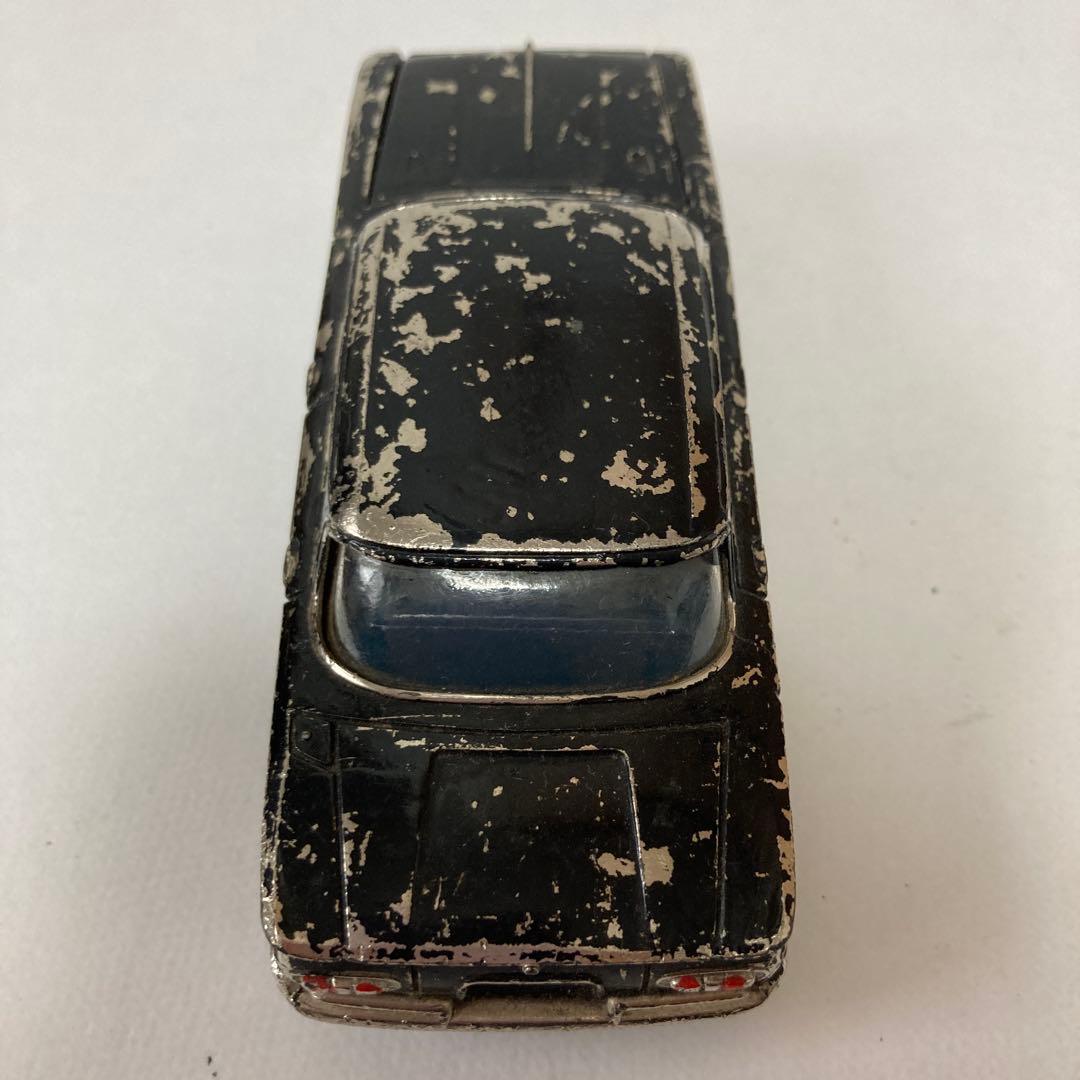 古いミニカー ボンネット開閉