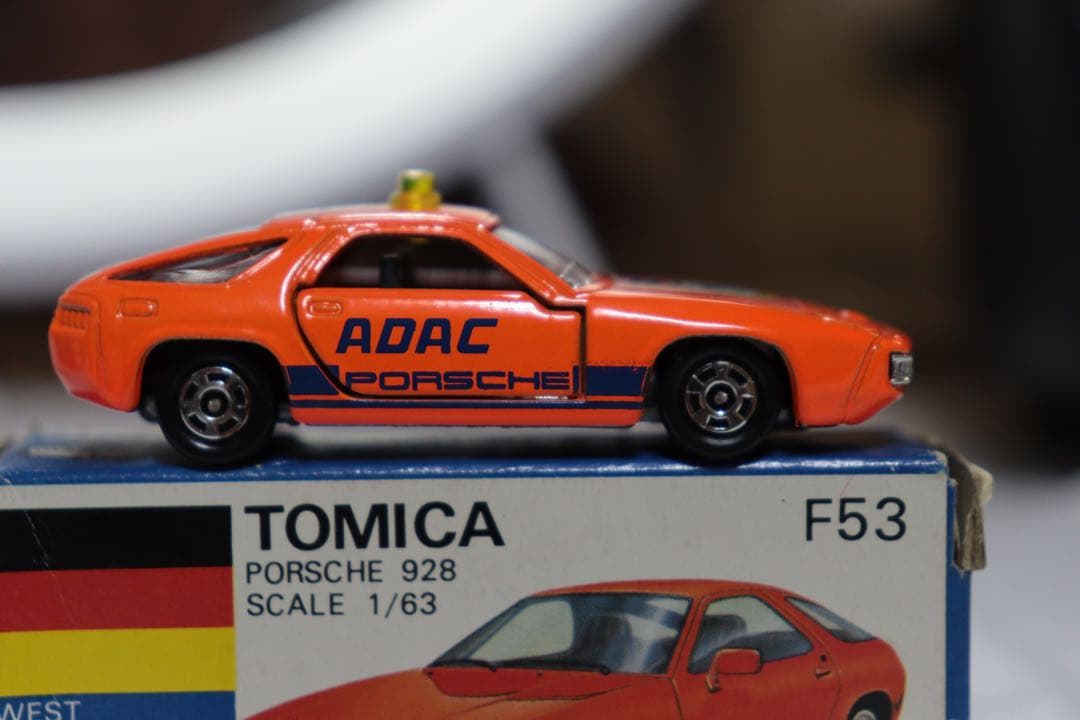 日本製　トミカ　外国車シリーズ　ポルシェ　928 F53