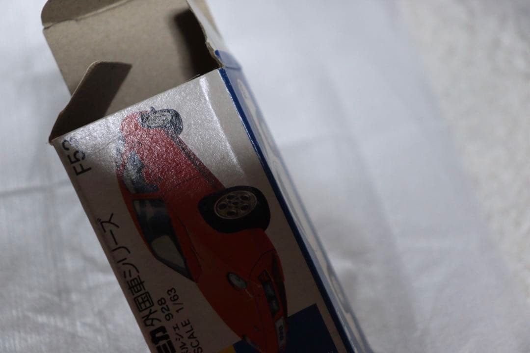 日本製　トミカ　外国車シリーズ　ポルシェ　928 F53