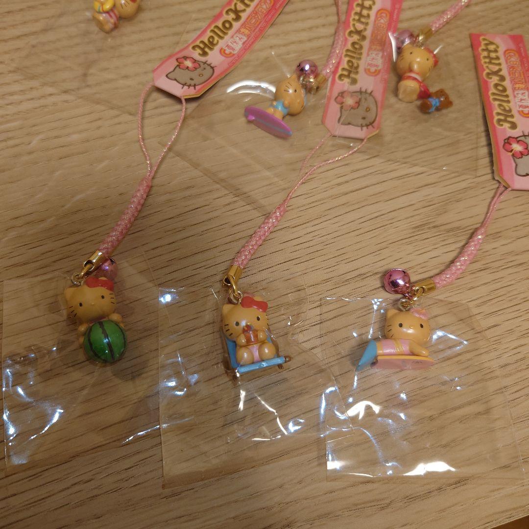 ハローキティ 夏休み海バージョン　御当地キティ 根付　日焼けキティ