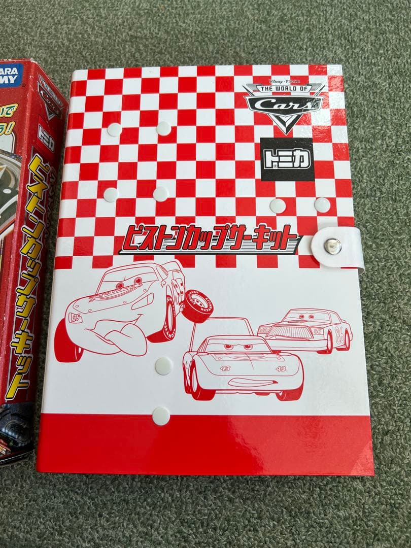 カーズ トミカ マックイーンセット 壁掛け木製ケース 全て箱有 美品