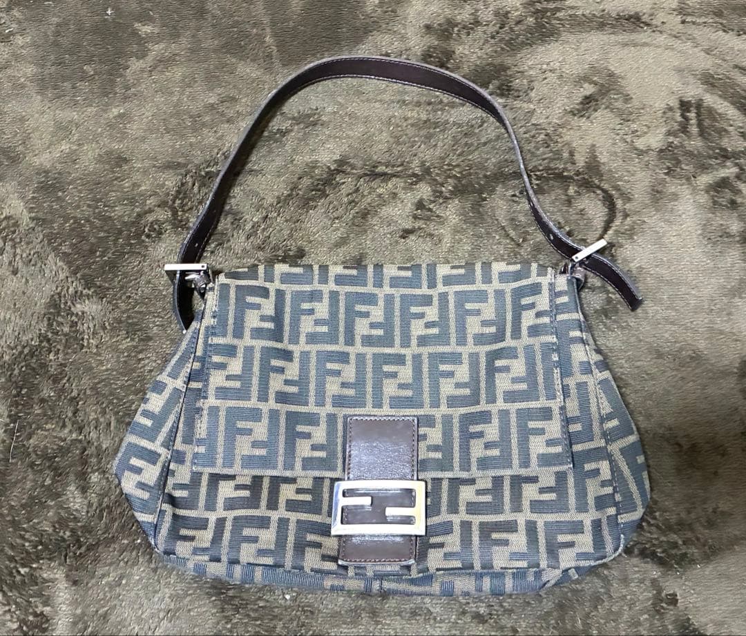 FENDI FFロゴパターン ハンドバッグ