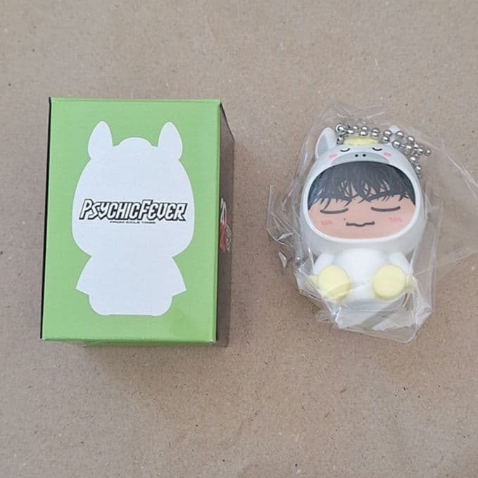 WEESA 着ぐるみキーホルダー レア - メルカリ