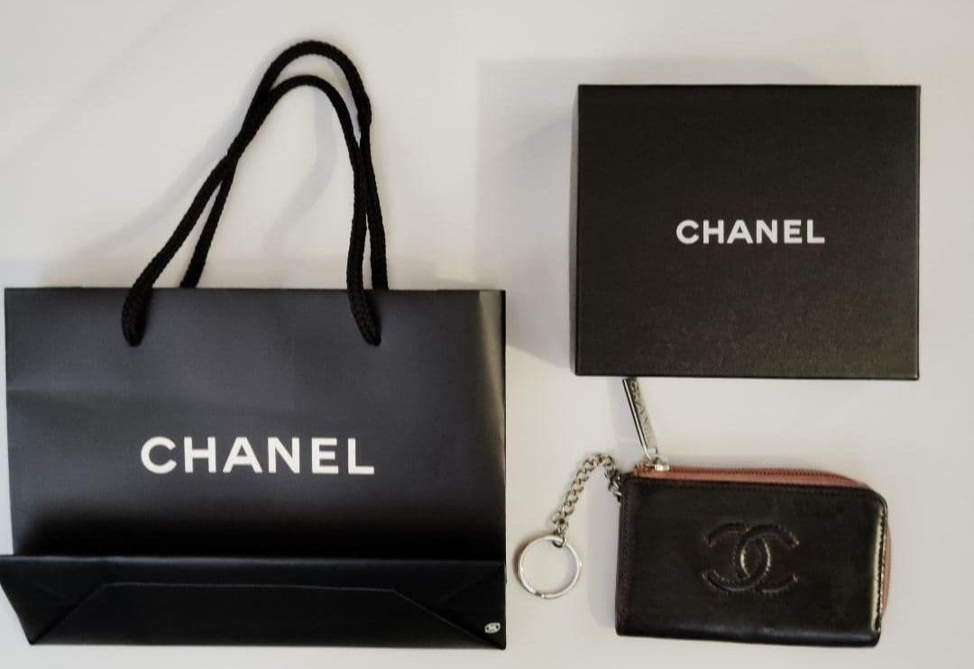 CHANEL　ケース　キーチェーン付き　黒ブラック