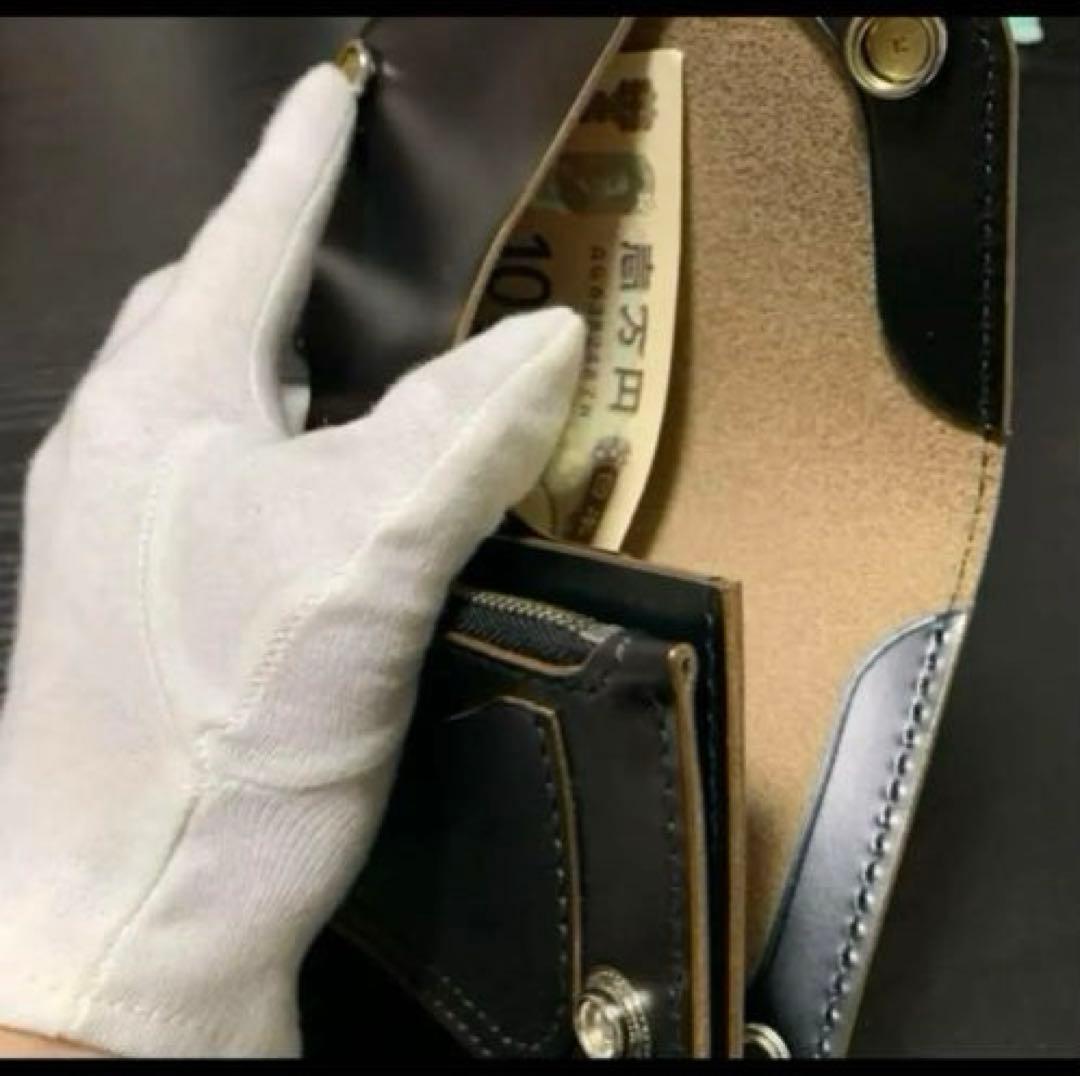 トラッカーウォレット　ミドル　オイルビンテージ　CA008