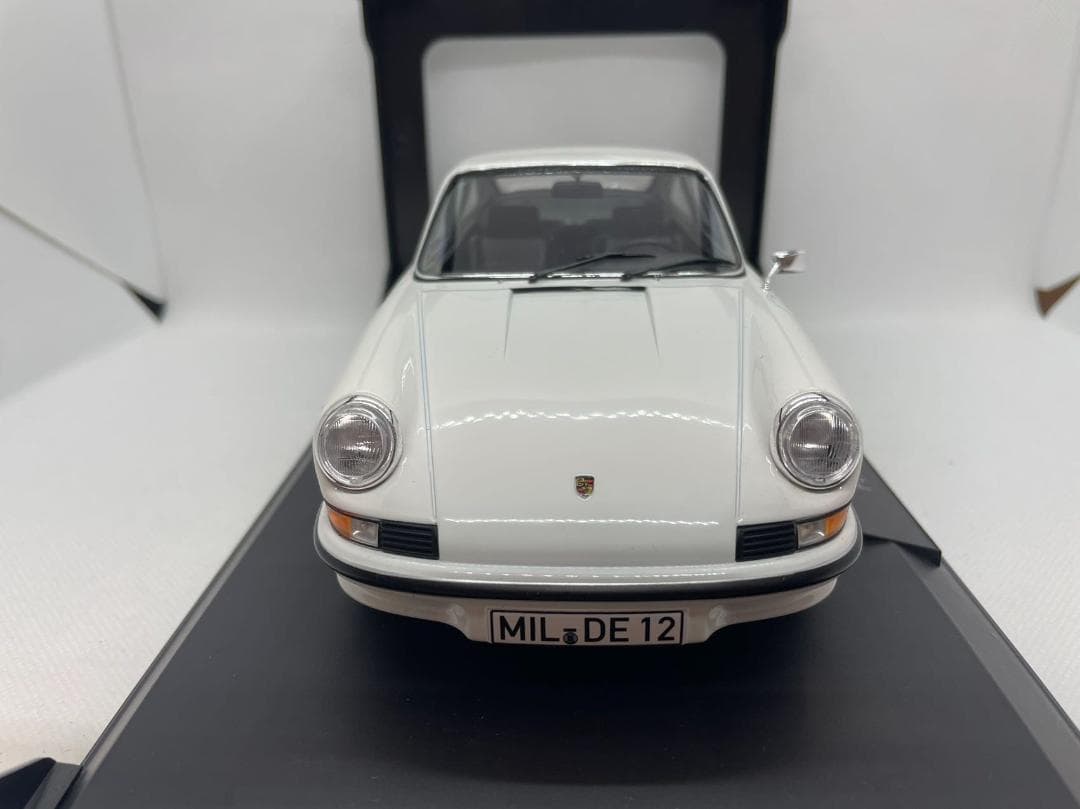 304-029 ノレブ 1/18 ポルシェ 911 Touring 1973