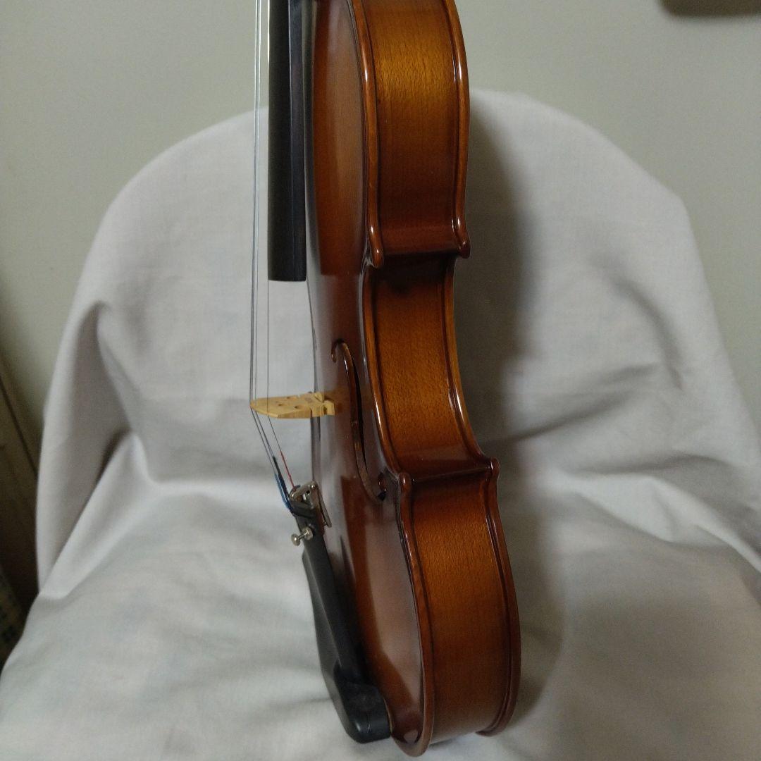 ♥大特価♥ユニバーサルバイオリン4/4NO.100♥弓ケース松脂付き