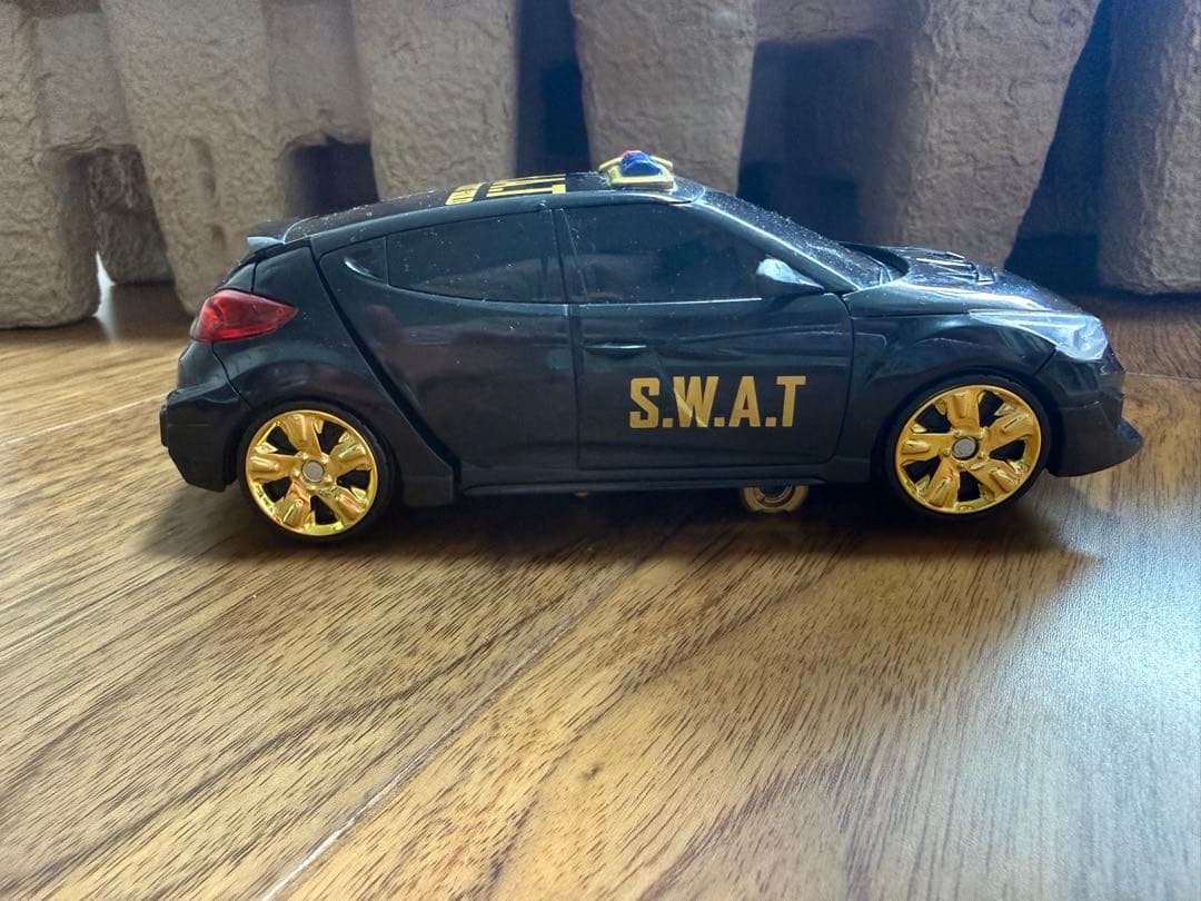 Gold edition韓国ハローカーボットペンタストム(箱あり)