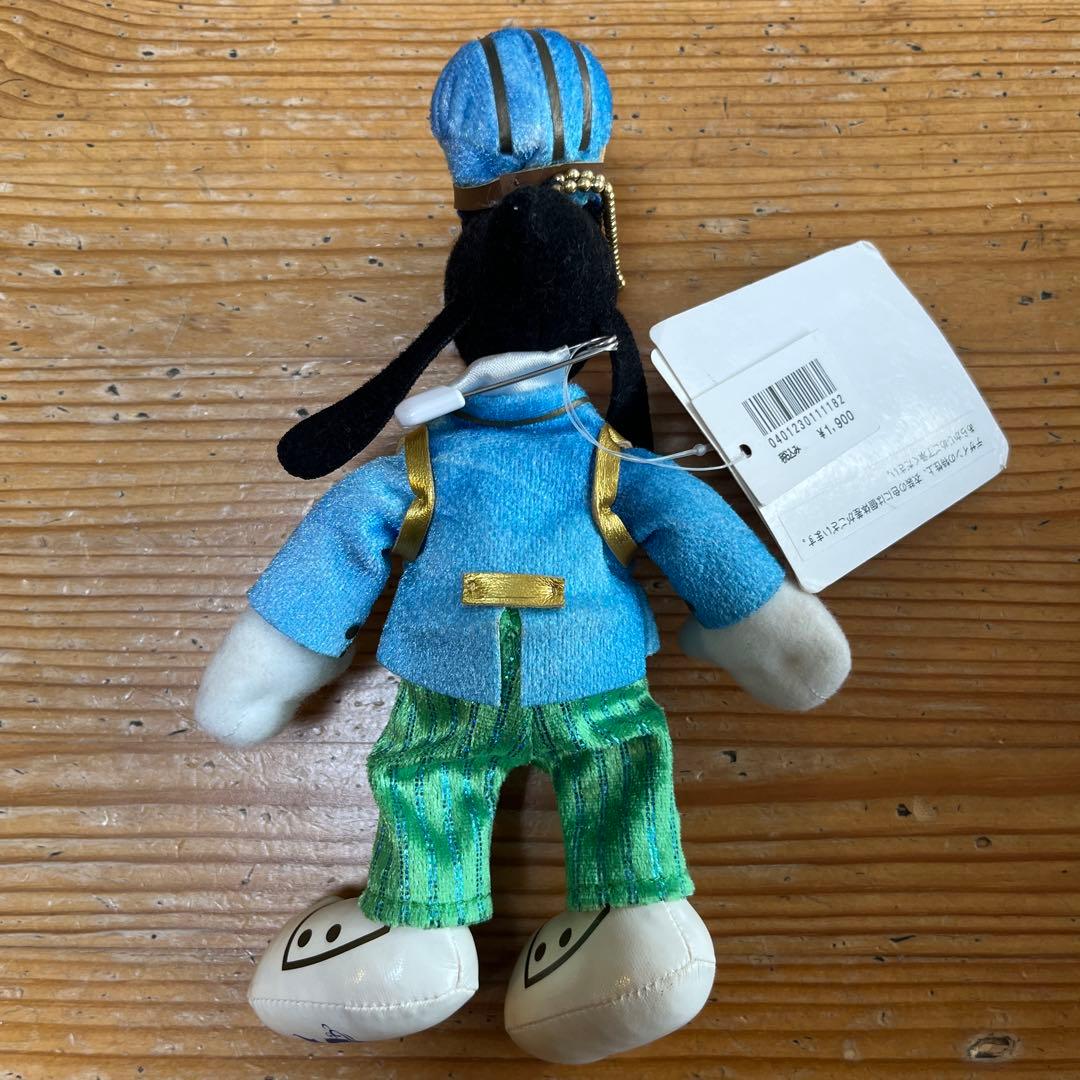 グーフィー ぬいぐるみバッジ - メルカリ