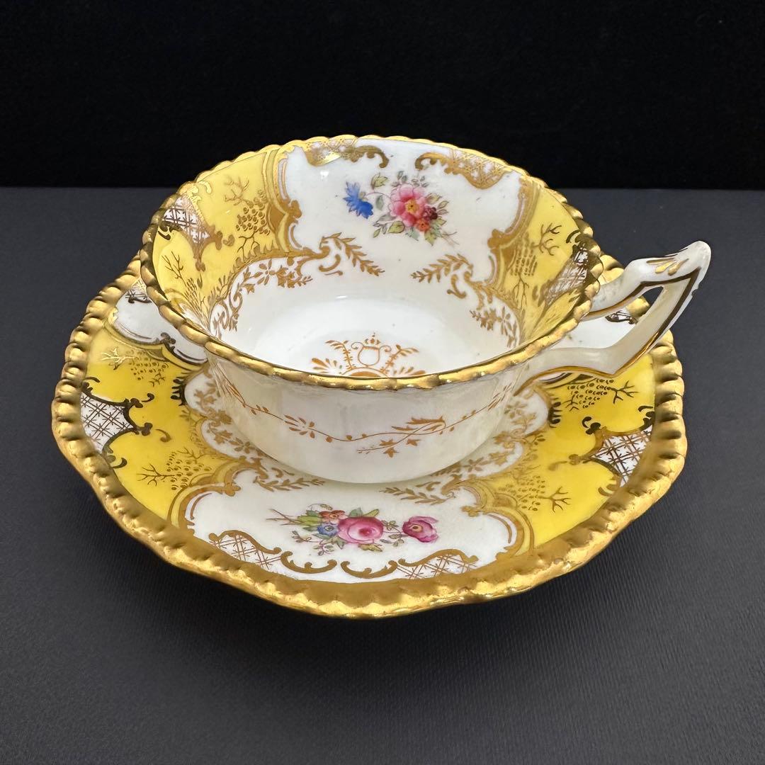 【最終セール】コールポート バットウィング アンティーク ティーカップ＆ソーサー 1910年代 コールポート バットウィング グレー色のティーカップ