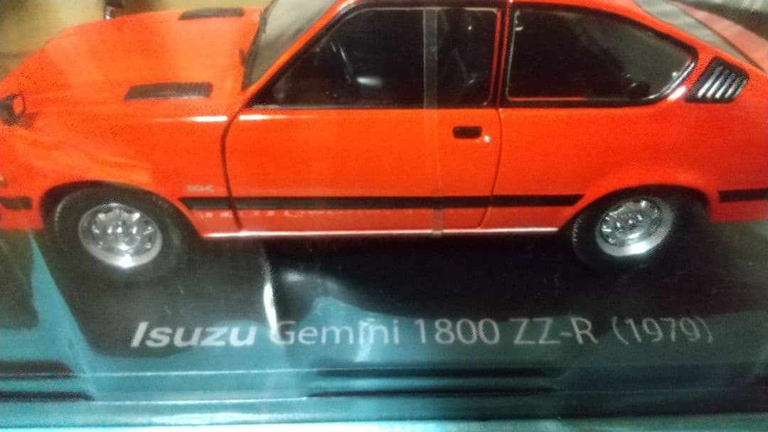 最終値下げ！新品　1/24　旧車　いすゞ ジェミニ1800ZZ-R 1979