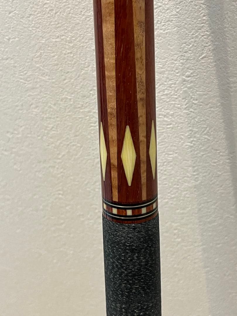 ビリヤードキュー: ルカシー•バディホール + アダム ケース付