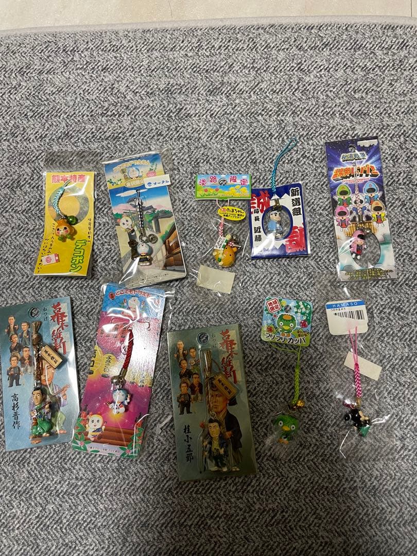 84個　まとめ売り　キャラクター　ストラップ