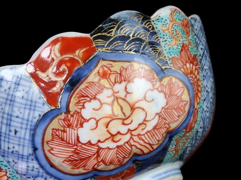 古伊万里 金襴手 窓絵 牡丹の図 輪花鉢 菓子鉢 E900AS-CUq