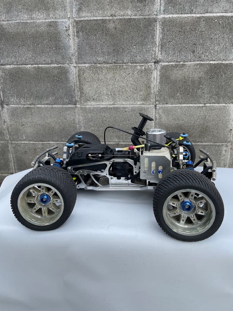 HPI　サベージ　ジャンク　及びパーツ多数