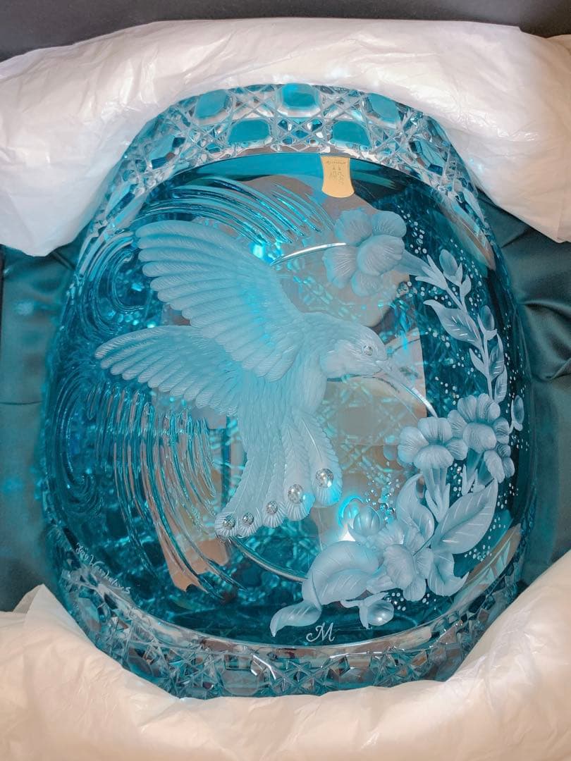 新品未使用】マイセンクリスタル社 色被せ花瓶「ハチドリ」 - メルカリ