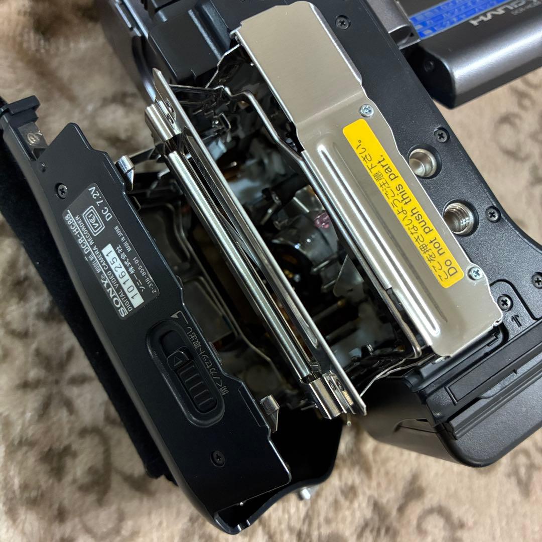 再生・録画可動品　MINI DVSonyビデオカメラ　DCR-HC88
