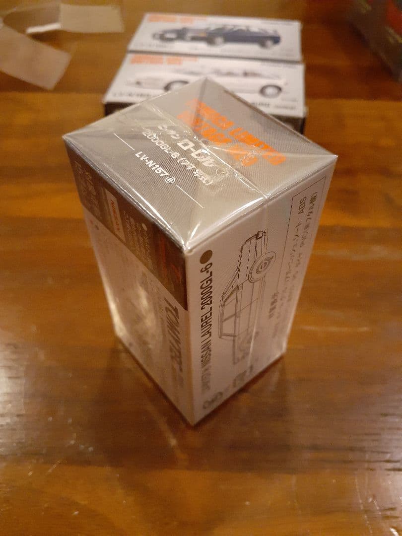 トミカリミテッドビンテージネオ ローレル　GSRエボリューション シビック