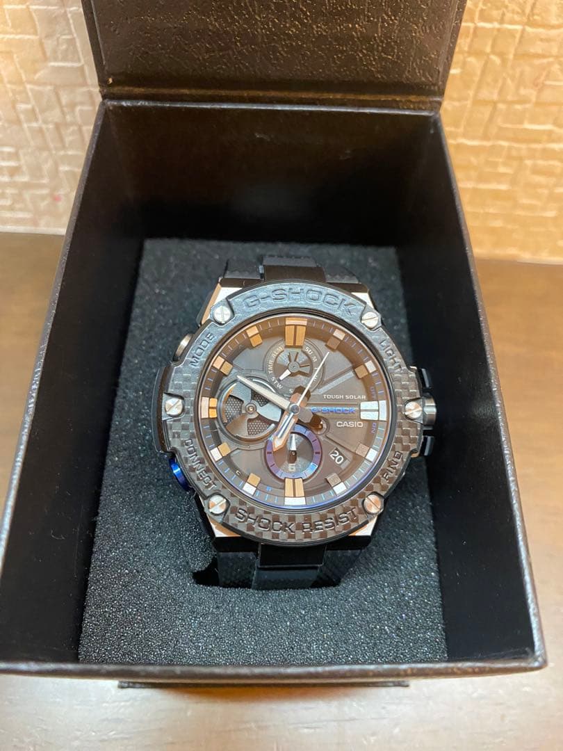 【極美品/レア】G-SHOCK GST-B100X-1AJF 海外セレブ