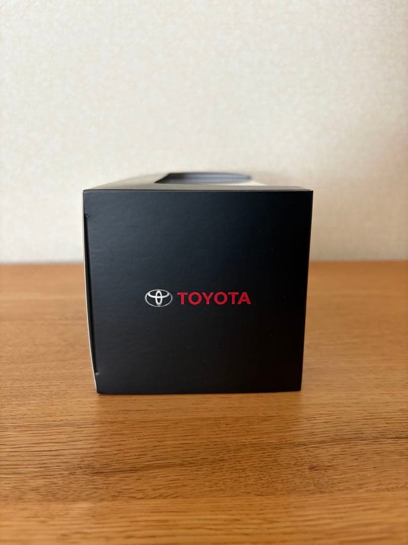 トヨタ　ハリアー　ミニカー　60系