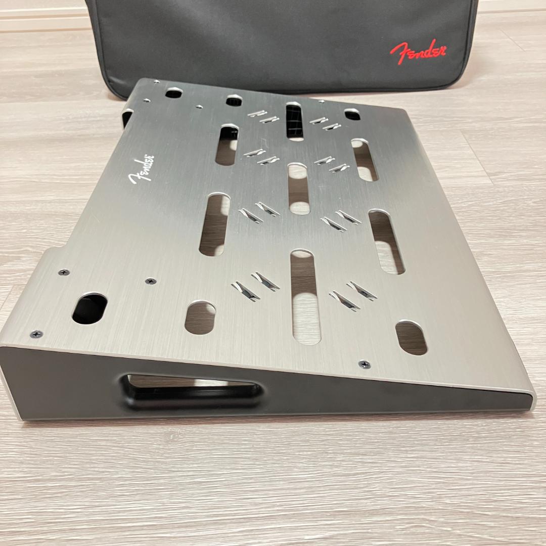 美品 Fender Pedal Board Small with Bag 軽量