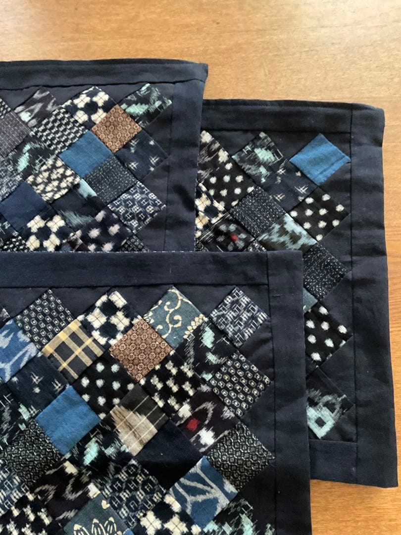 常吉さま専用　藍染古布四角繋ぎの座布団カバー