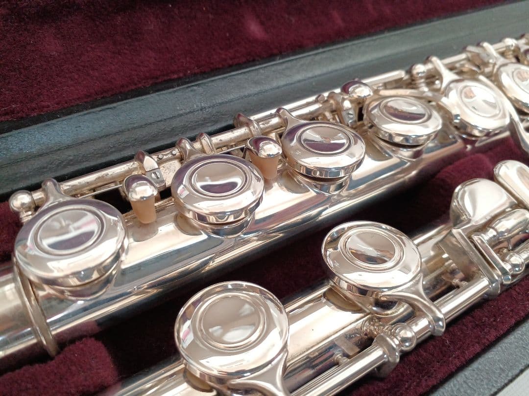 ♦後期モデル♦ヤマハ フルート YFL-211♦良く鳴る美品