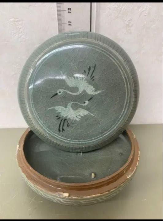 李朝•高麗　鹤紋香合 骨董　古美術　唐物　コレクション　アンティーク　江戸 青磁 李朝•高麗 鹤紋香合 骨董 古美術 唐物 コレクション アンティーク 江戸