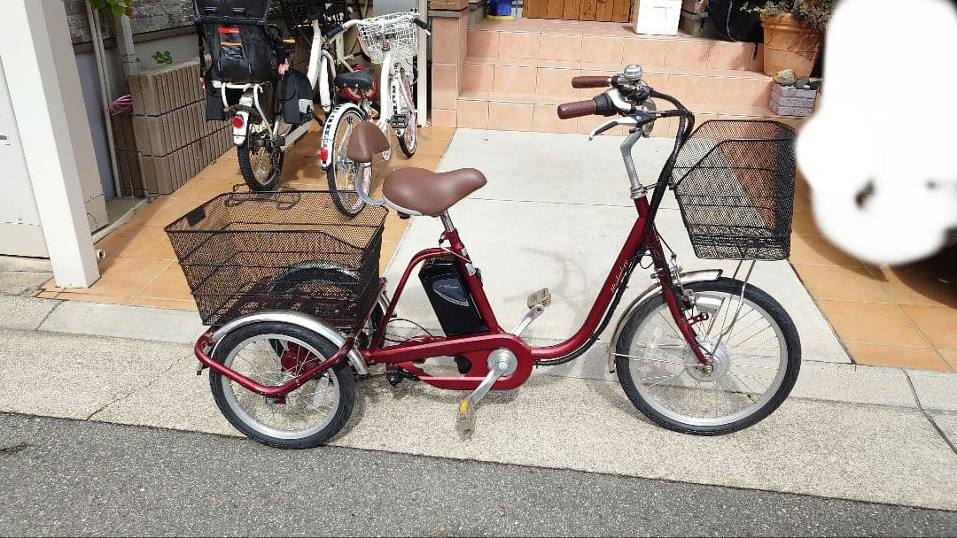 AOSL203　赤い三輪電動アシスト自転車