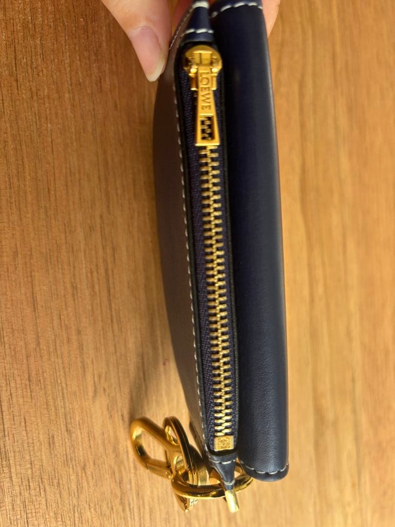 ロエベ　ゲートミニウォレット　ケース